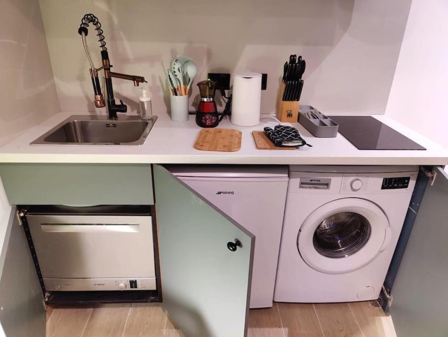 Apartamento Casa Mamo: Design & Vintage Above Subway Milán