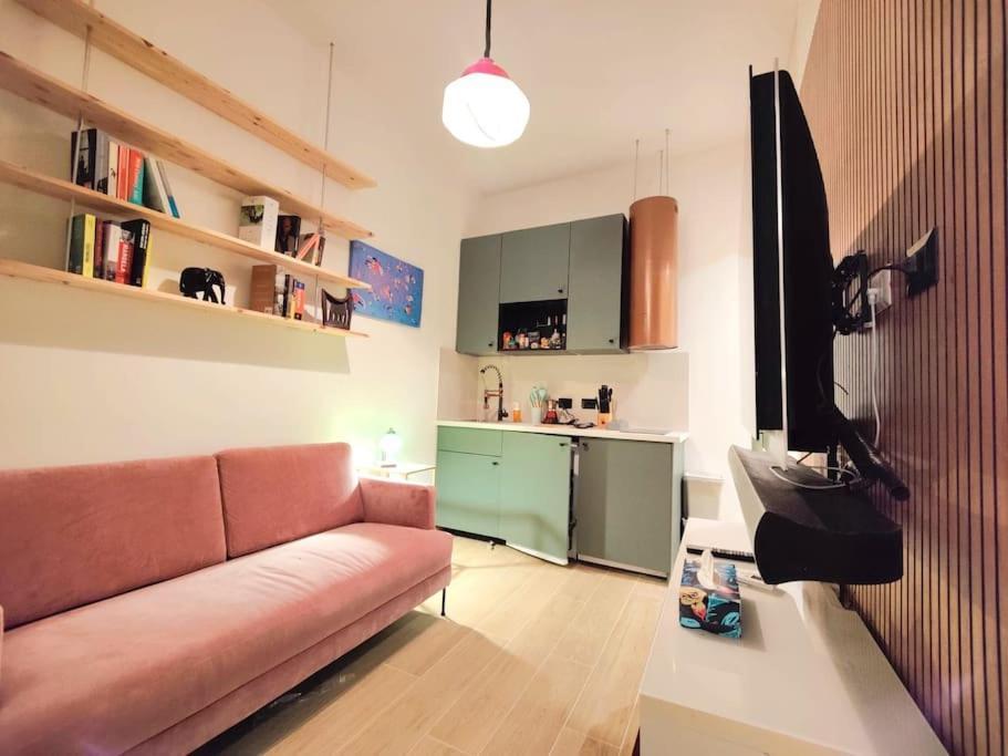Apartamento Casa Mamo: Design & Vintage Above Subway Milán